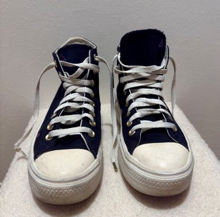 Converse plataforma negras con detalles