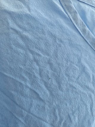 Camisola de seda azul