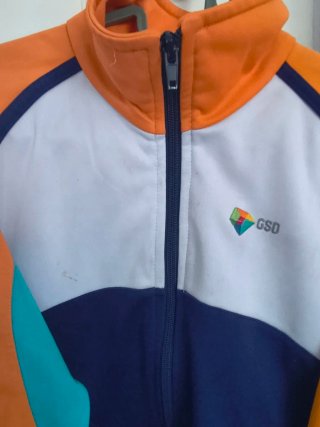 Chaqueta Colegio GSD Talla 6