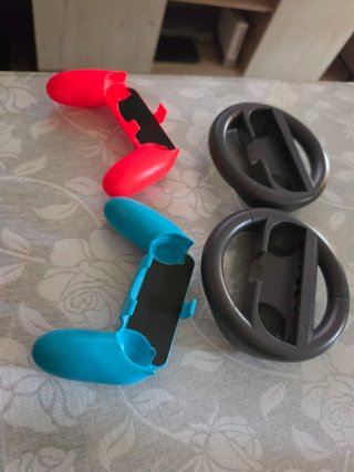 Accesorios Nintendo Switch: Mandos y Volantes