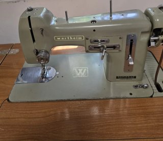 Máquina Coser Wertheim Rápida S.A. Antigua