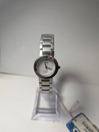 Reloj Casio Mujer Plata y Blanco