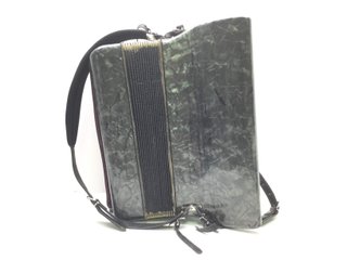 E1197673-0 ACORDEON HOHNER III M