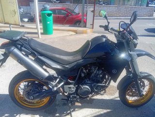 Yamaha xt 660 r negra rines dorados