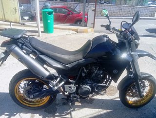 Yamaha xt 660 r negra rines dorados