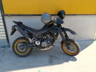 Yamaha xt 660 r negra rines dorados