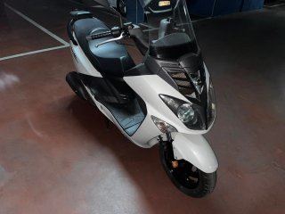 *Moto SYM Joyride 125cc Blanca*