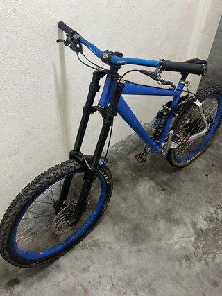 Bicicleta Kona DH Primo Oldschool