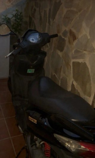 Scooter Sym Jet 4 2T en color negro