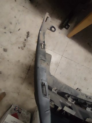 Paragolpes delantero