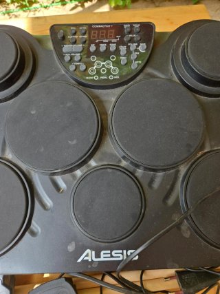 Batería Electrónica Alesis CompactKit 7