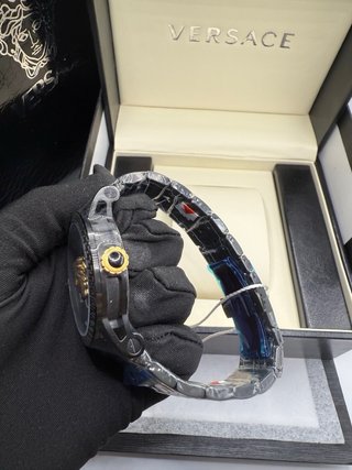 Reloj Versace Negro y Dorado