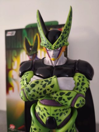 Action Figure Masterlise Cell Perfect