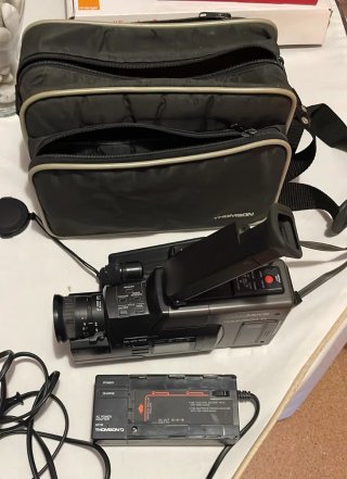 Videocámara Thomson CVM 15P VHS-C