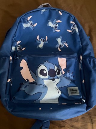Mochila azul con estampado de Stitch