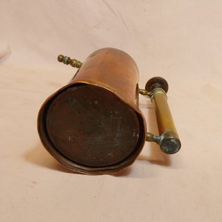 Antiguo pulverizador de cobre