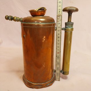 Antiguo pulverizador de cobre