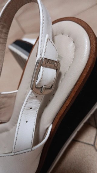 Sandalias cuña blancas y negras Talla 38