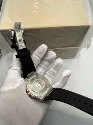 Reloj Versace Plata y Negro