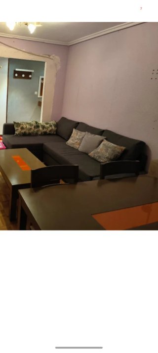 Mesa de comedor y 4 sillas