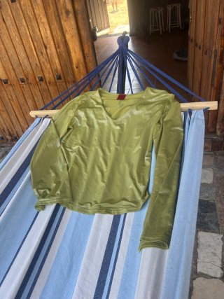 Camiseta verde brillante