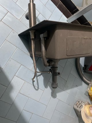 Fregadero Negro con Grifo y Desagüe