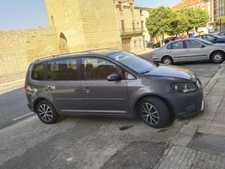 Volkswagen Touran 2012