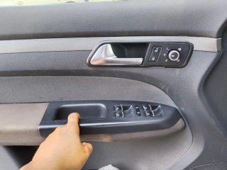Volkswagen Touran 2012