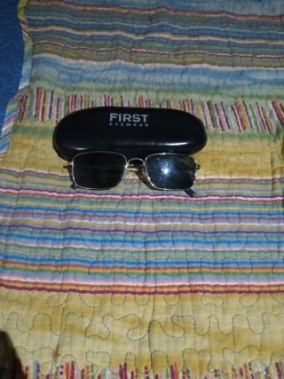 Gafas de sol First negras