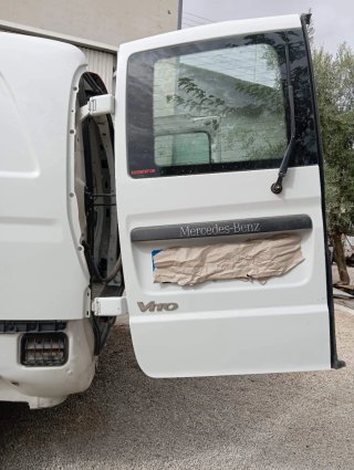 Puerta trasera Mercedes Vito 2012 lote Techo