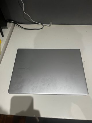 Portátil ASUS Vivobook 16 Gris/Plata