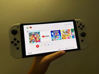 Nintendo Switch OLED Bianca e Nera