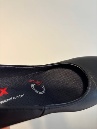 Zapatos de salón negros OneFlex