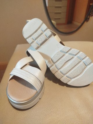 Sandalias blancas plataforma plateadas