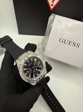 Reloj Guess Negro y Plateado