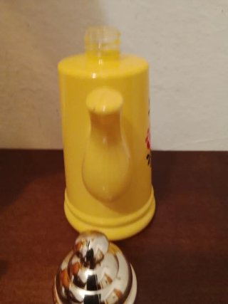 Botella de colección cerámica y metal