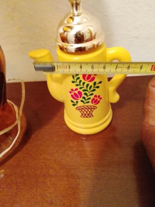 Botella de colección cerámica y metal