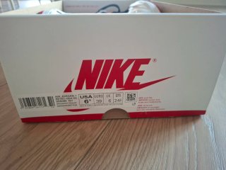 Nike Air Jordan 1 Retro High Rojo/Blanco