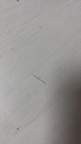 Escritorio de madera blanco