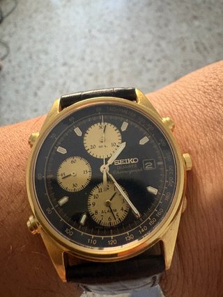 Reloj Seiko Quartz Chronograph Dorado