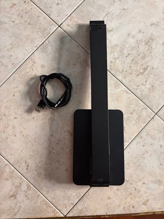 Lampada da tavolo LED con USB