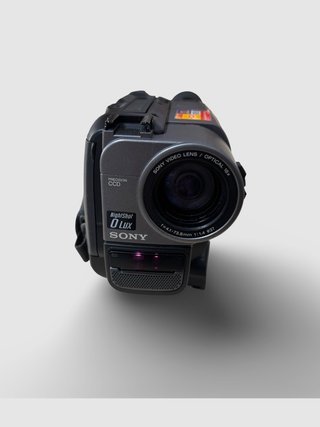 Sony Handycam CCD-TR640E + Accesorios