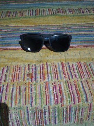 Gafas de sol negras polarizadas