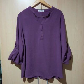 Camisa morada .Talla grande.Manga suelta o recogid