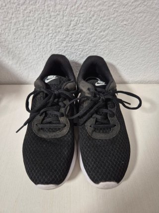 Zapatillas Nike Negras y Blancas