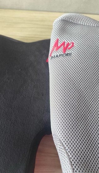 Cojín ergonómico negro/gris