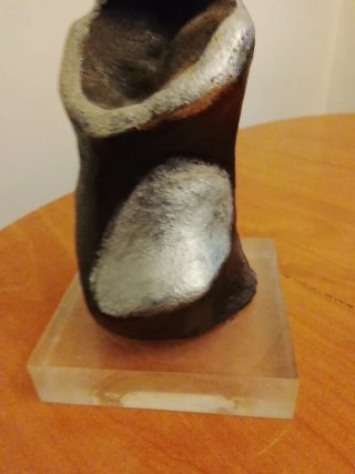 Escultura Decorativa Negra y Plateada