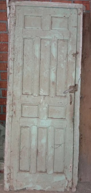 Puerta de madera antigua