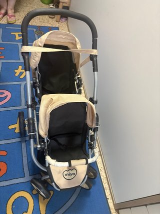 Carrito de muñecas doble