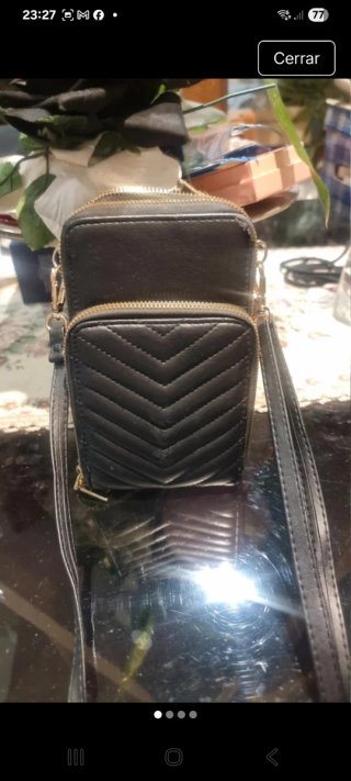 2 Bolsos de mano . Uno para.movil y cartera fiesta